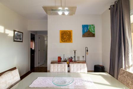 Apartamento à venda com 110m², 3 quartos e 2 vagasSala