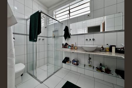 Casa à venda com 250m², 3 quartos e 3 vagasBanheiro Social