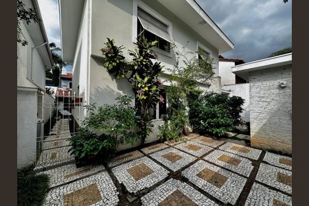 Casa à venda com 250m², 3 quartos e 3 vagasGaragem