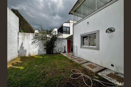 Casa à venda com 250m², 3 quartos e 3 vagasQuintal