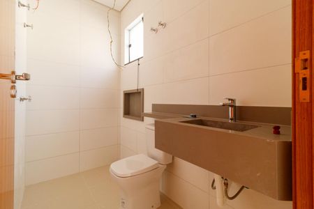 Casa à venda com 140m², 3 quartos e 3 vagasBanheiro da Suíte 3