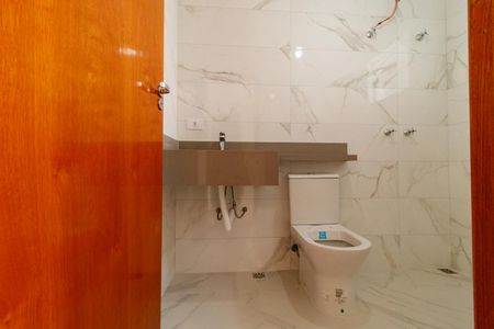 Casa à venda com 140m², 3 quartos e 3 vagasBanheiro da Suíte 1