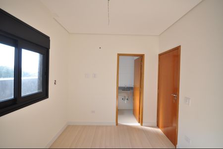 Casa à venda com 150m², 3 quartos e 2 vagasSuíte 2