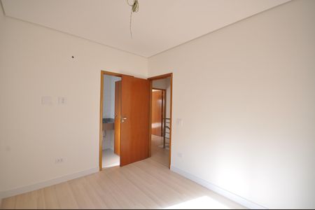 Casa à venda com 150m², 3 quartos e 2 vagasSuíte 2
