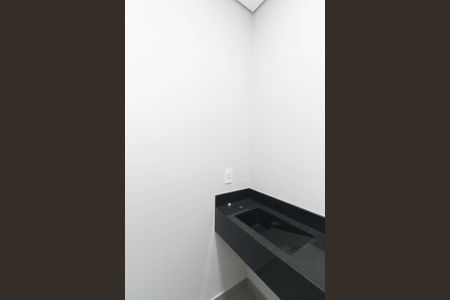 Casa à venda com 250m², 3 quartos e 3 vagas Casa à venda com 250m², 3 quartos e 3 vagasLavabo