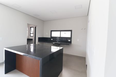 Casa à venda com 250m², 3 quartos e 3 vagas Casa à venda com 250m², 3 quartos e 3 vagasCozinha e Área de Serviço