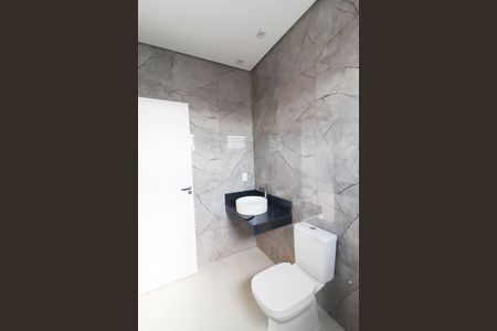 Casa à venda com 250m², 3 quartos e 3 vagas Casa à venda com 250m², 3 quartos e 3 vagasBanheiro da Suíte 1