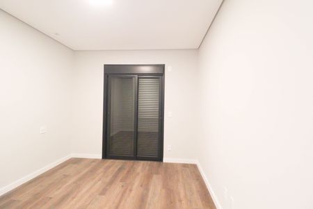 Casa à venda com 250m², 3 quartos e 3 vagas Casa à venda com 250m², 3 quartos e 3 vagasSuíte 3