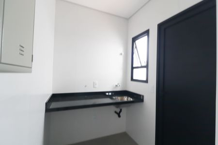 Casa à venda com 250m², 3 quartos e 3 vagas Casa à venda com 250m², 3 quartos e 3 vagasCozinha e Área de Serviço