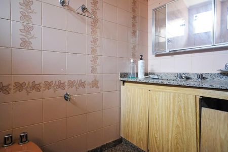 Casa à venda com 280m², 5 quartos e 3 vagasBanheiro