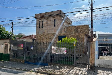 Casa à venda com 280m², 5 quartos e 3 vagasFachada 