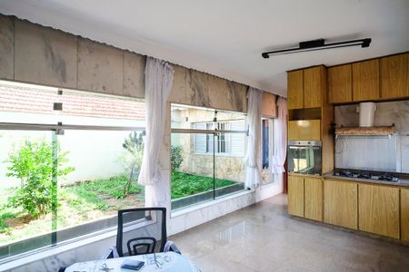 Casa à venda com 280m², 5 quartos e 3 vagasCozinha