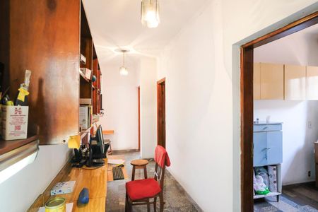 Casa à venda com 280m², 5 quartos e 3 vagasEscritório