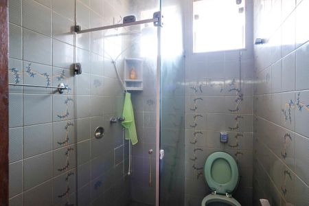 Casa à venda com 280m², 5 quartos e 3 vagasBanheiro da Suíte