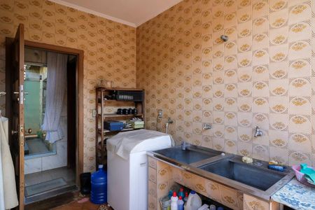 Casa à venda com 280m², 5 quartos e 3 vagasÁrea de serviço