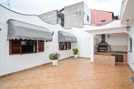 Casa à venda com 453m², 4 quartos e 3 vagasQuintal