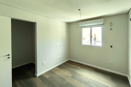 Casa de condomínio à venda com 190m², 3 quartos e 4 vagasSuíte 1 