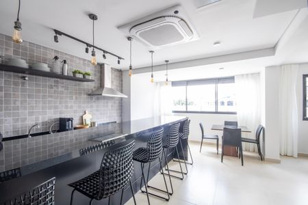 Apartamento à venda com 55m², 2 quartos e 1 vaga Apartamento à venda com 55m², 2 quartos e 1 vagaÁrea comum - Salão de festas