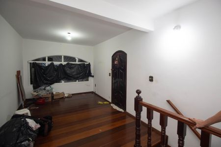 Casa à venda com 125m², 3 quartos e 2 vagas Casa à venda com 125m², 3 quartos e 2 vagasSala