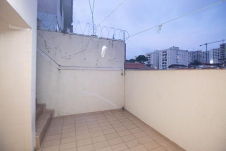 Casa à venda com 125m², 3 quartos e 2 vagas Casa à venda com 125m², 3 quartos e 2 vagasQuintal