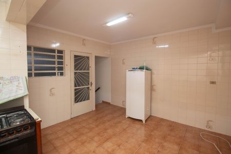Casa à venda com 125m², 3 quartos e 2 vagas Casa à venda com 125m², 3 quartos e 2 vagasCozinha