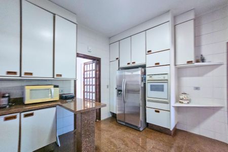 Apartamento para alugar com 890m², 5 quartos e 6 vagas Apartamento para alugar com 890m², 5 quartos e 6 vagasCozinha