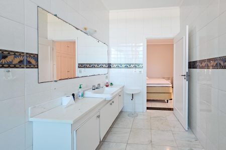 Apartamento para alugar com 890m², 5 quartos e 6 vagas Apartamento para alugar com 890m², 5 quartos e 6 vagasBanheiro da suíte 5