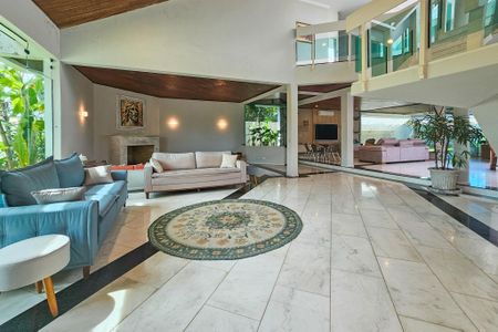 Apartamento para alugar com 890m², 5 quartos e 6 vagas Apartamento para alugar com 890m², 5 quartos e 6 vagasSala