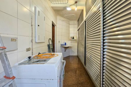 Apartamento para alugar com 890m², 5 quartos e 6 vagas Apartamento para alugar com 890m², 5 quartos e 6 vagasÁrea de serviço