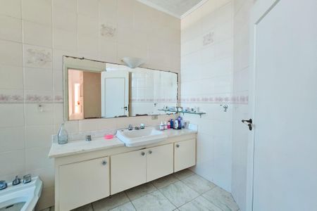 Apartamento para alugar com 890m², 5 quartos e 6 vagas Apartamento para alugar com 890m², 5 quartos e 6 vagasBanheiro da suíte 4