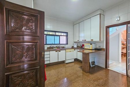 Apartamento para alugar com 890m², 5 quartos e 6 vagas Apartamento para alugar com 890m², 5 quartos e 6 vagasCozinha