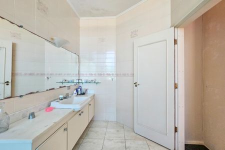 Apartamento para alugar com 890m², 5 quartos e 6 vagas Apartamento para alugar com 890m², 5 quartos e 6 vagasBanheiro da suíte 4