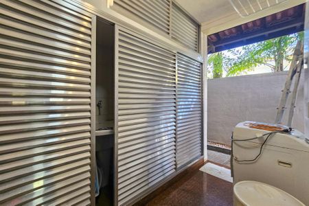 Apartamento para alugar com 890m², 5 quartos e 6 vagas Apartamento para alugar com 890m², 5 quartos e 6 vagasÁrea de serviço