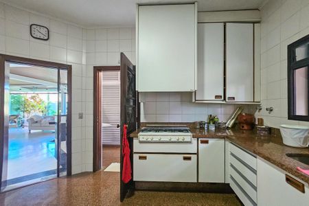 Apartamento para alugar com 890m², 5 quartos e 6 vagas Apartamento para alugar com 890m², 5 quartos e 6 vagasCozinha