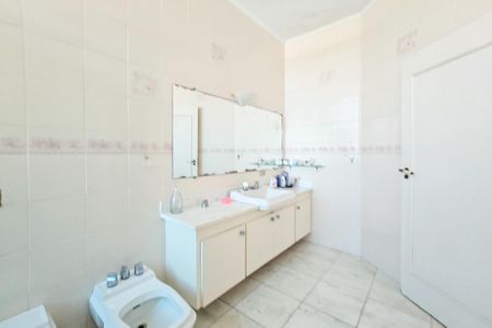 Apartamento para alugar com 890m², 5 quartos e 6 vagas Apartamento para alugar com 890m², 5 quartos e 6 vagasBanheiro da suíte 4