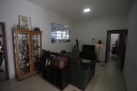 Casa para alugar com 250m², 4 quartos e 3 vagasSala