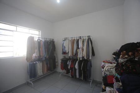 Casa para alugar com 250m², 4 quartos e 3 vagasSuite