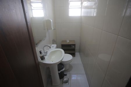 Casa para alugar com 250m², 4 quartos e 3 vagasBanheiro