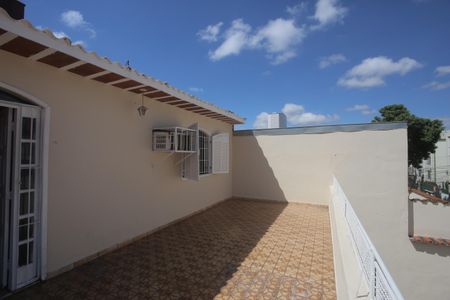 Casa para alugar com 250m², 4 quartos e 3 vagasCobertura
