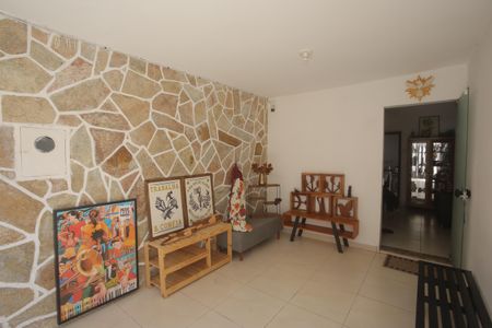 Casa para alugar com 250m², 4 quartos e 3 vagasArea comum