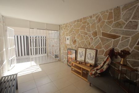 Casa para alugar com 250m², 4 quartos e 3 vagasArea comum