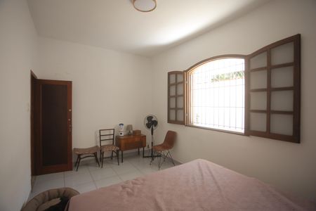 Casa para alugar com 250m², 4 quartos e 3 vagasQuarto