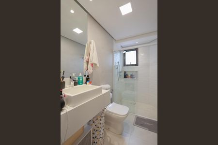 Apartamento à venda com 233m², 5 quartos e 4 vagas Apartamento à venda com 233m², 5 quartos e 4 vagasBanheiro da Suíte 2