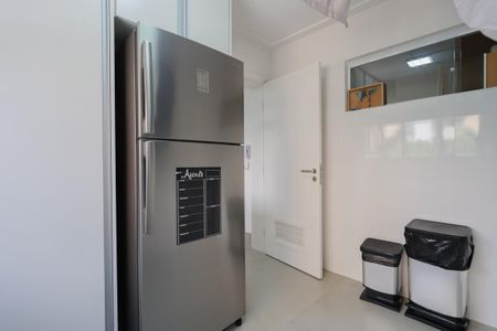 Apartamento à venda com 233m², 5 quartos e 4 vagas Apartamento à venda com 233m², 5 quartos e 4 vagasÁrea de serviço