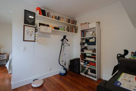 Apartamento à venda com 233m², 5 quartos e 4 vagas Apartamento à venda com 233m², 5 quartos e 4 vagasSuíte 5/Escritório