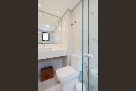 Apartamento à venda com 233m², 5 quartos e 4 vagas Apartamento à venda com 233m², 5 quartos e 4 vagasBanheiro da Suíte 5