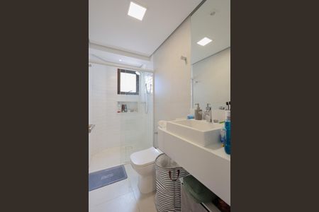 Apartamento à venda com 233m², 5 quartos e 4 vagas Apartamento à venda com 233m², 5 quartos e 4 vagasBanheiro da Suíte 3