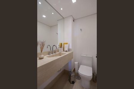Apartamento à venda com 233m², 5 quartos e 4 vagas Apartamento à venda com 233m², 5 quartos e 4 vagasLavabo