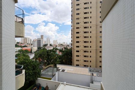 Apartamento à venda com 233m², 5 quartos e 4 vagas Apartamento à venda com 233m², 5 quartos e 4 vagasVista da Suíte 2