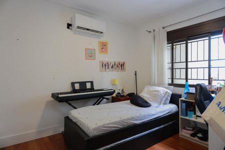 Apartamento à venda com 233m², 5 quartos e 4 vagas Apartamento à venda com 233m², 5 quartos e 4 vagasSuíte 3